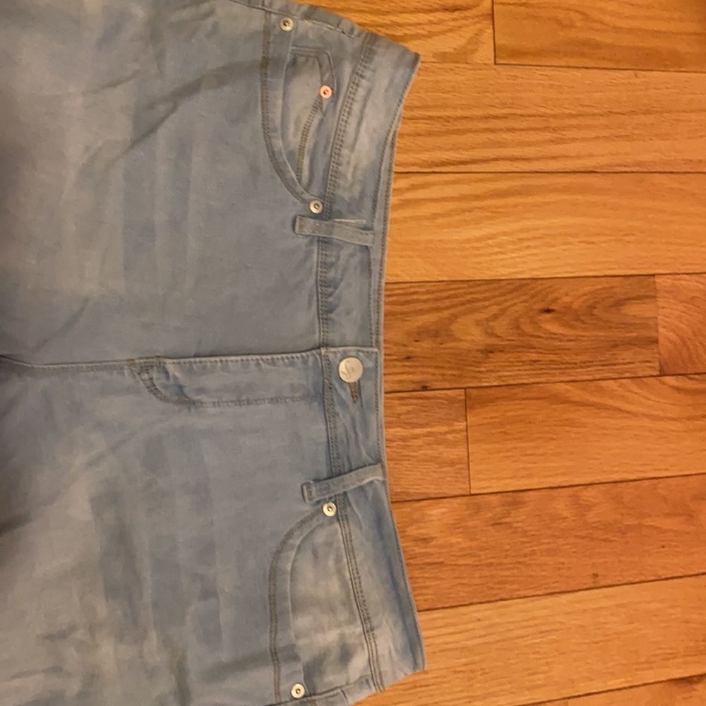 Jean shorts. - Picture 2 of 4
